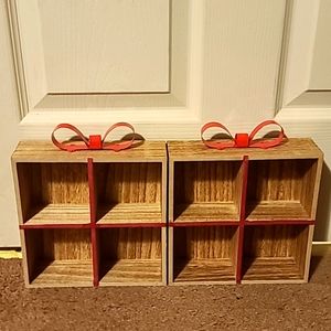 Present shaped decor wall hanging shelves